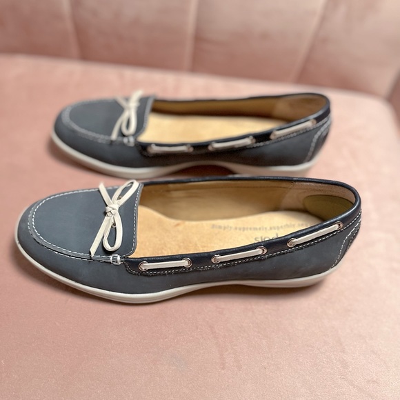 SoftSpots Loafers - Picture 2 of 5